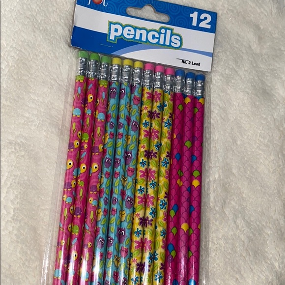 School Supplies/Stationary Bundle - Picture 4 of 12